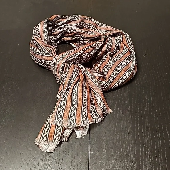 TRIBAL Pattern long scarf - Picture 1 of 3